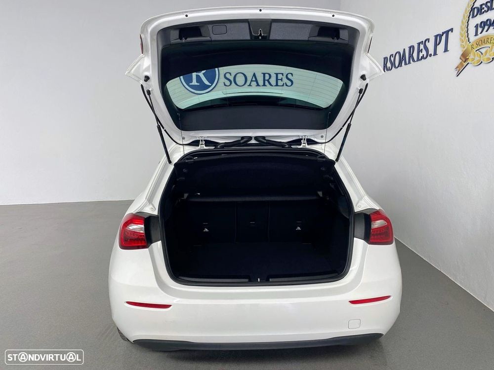 Mercedes-Benz A 180 d Style - 4