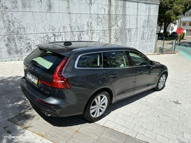 Volvo V60 2.0 D4 Momentum Plus Geartronic - 35