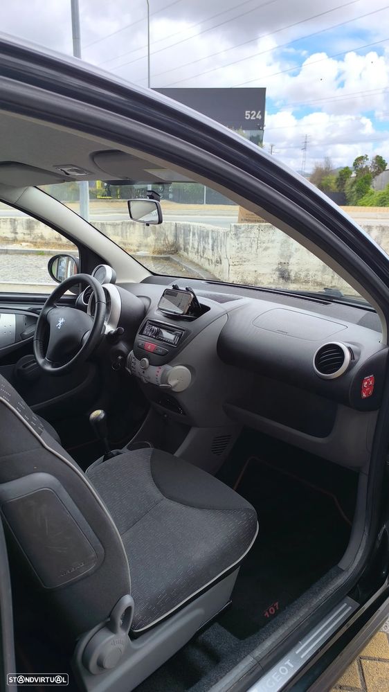 Peugeot 107 1.0 Sportium - 9