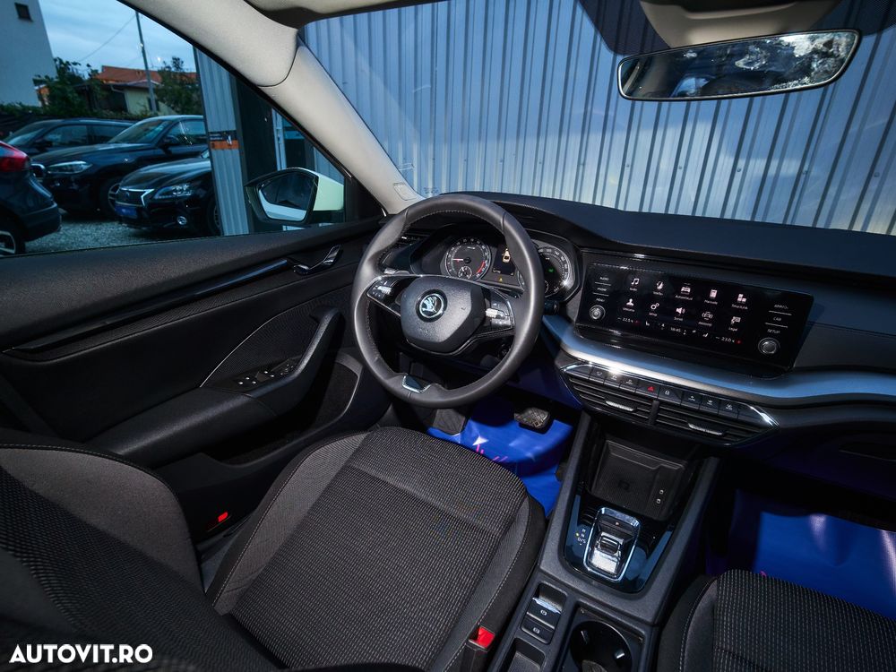 Skoda Octavia 2.0 TDI DSG Ambition - 6