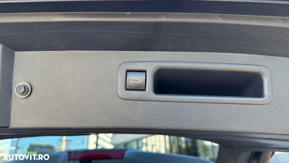 Toyota Highlander 2.5 L Hybrid Dynamic Force 248CP Dynamic Metallic - 30