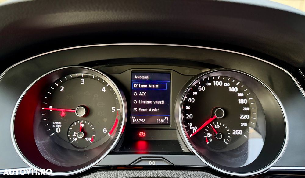 Volkswagen Passat 2.0 TDI SCR DSG Business - 39