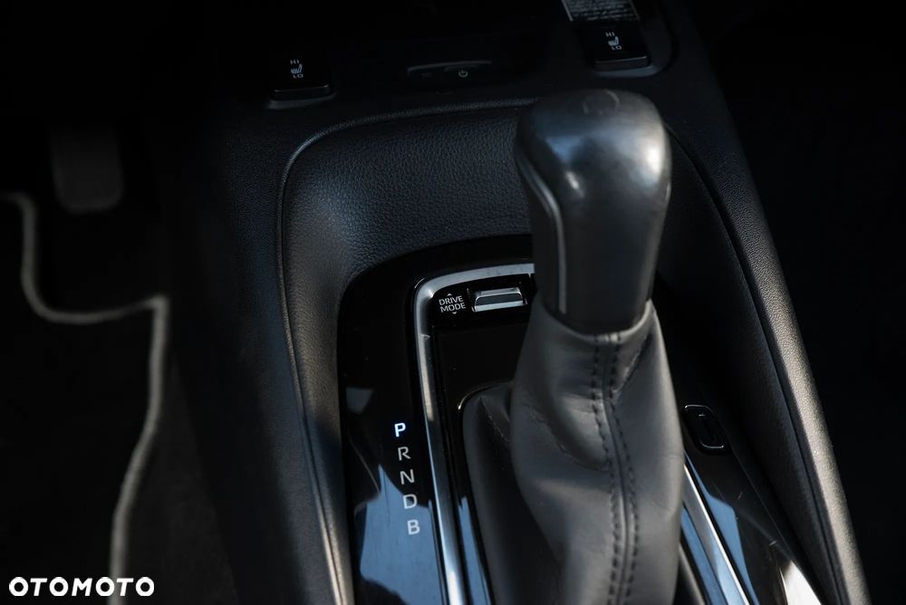 Toyota Corolla 1.8 Business Edition - 33