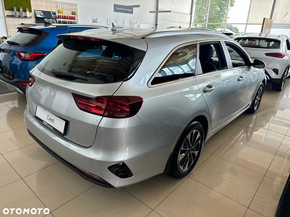 Kia Ceed 1.5 T-GDI M - 4