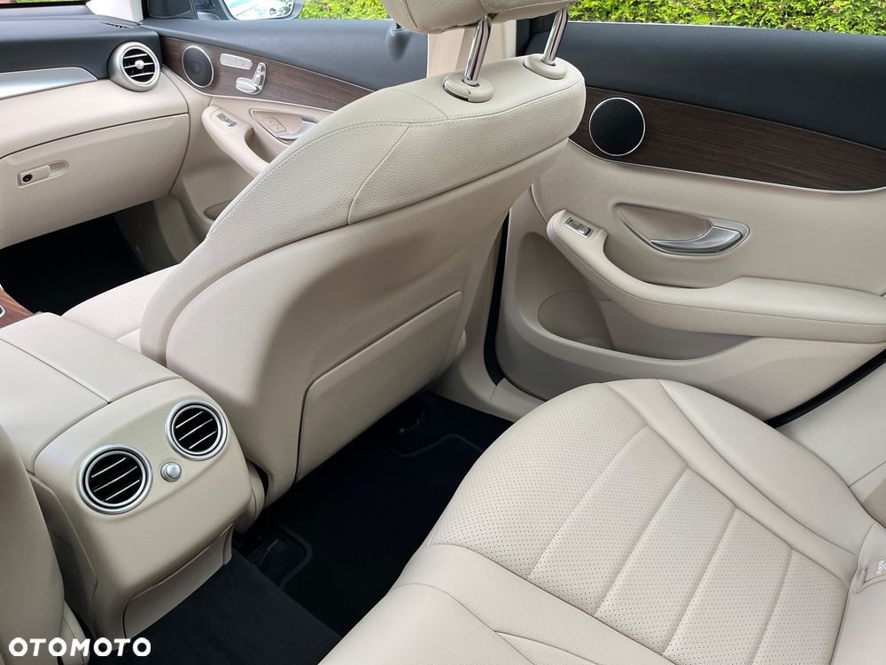 Mercedes-Benz GLC 300 4-Matic - 16