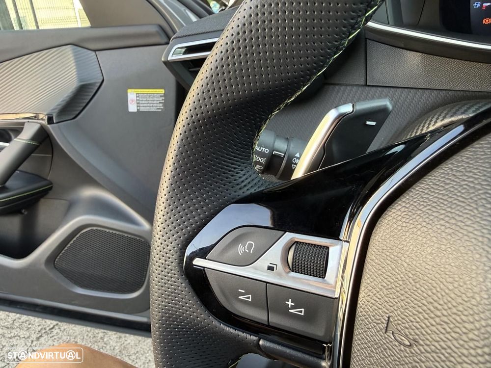 Peugeot 2008 1.2 PureTech GT EAT8 - 27