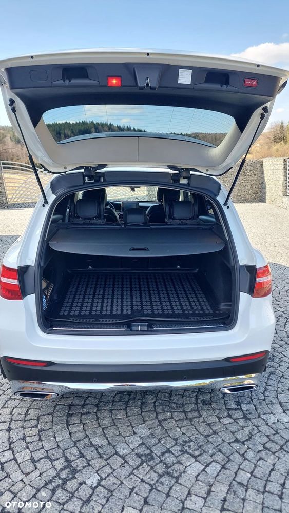 Mercedes-Benz GLC - 15