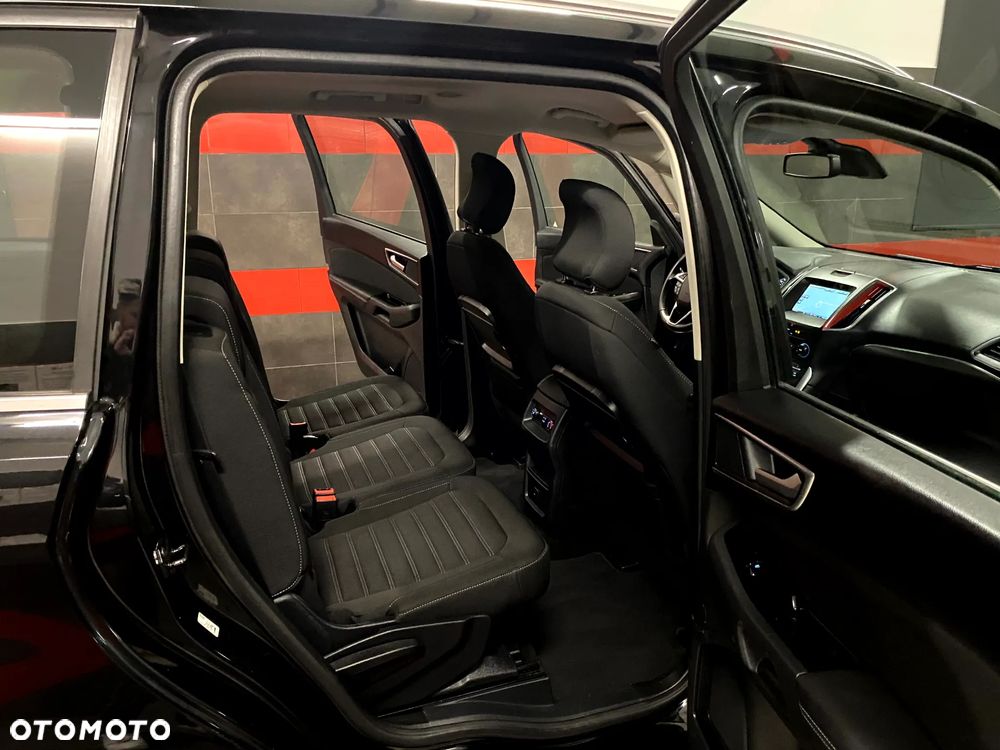 Ford Galaxy 2.0 EcoBoost Titanium - 19