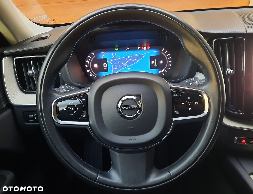 Volvo XC 60 B4 B Inscription - 25