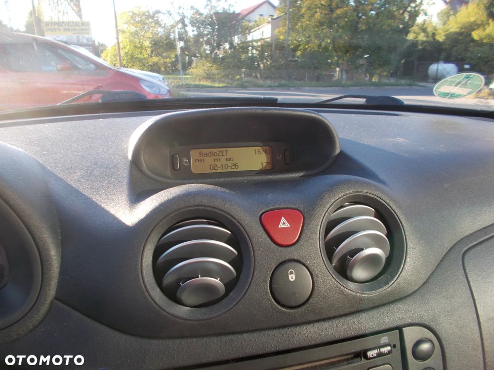 Citroën C2 1.4 Senso Drive VTR - 8