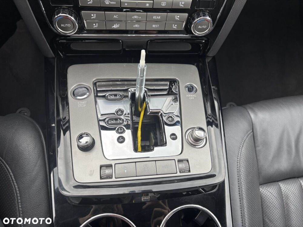 Volkswagen Phaeton 3.0 V6 TDI DPF 4MOTION Automatik (5 Sitzer) - 9