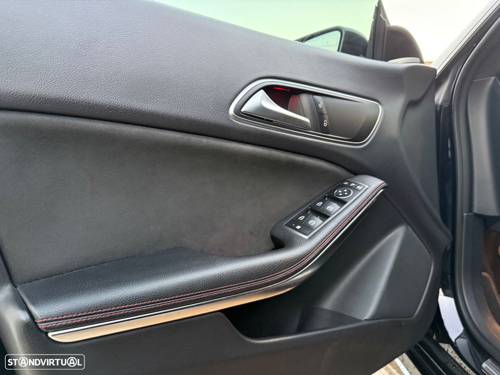 Mercedes-Benz CLA 45 AMG 4Matic Shooting Brake Speedshift 7G-DCT Night Edition - 15