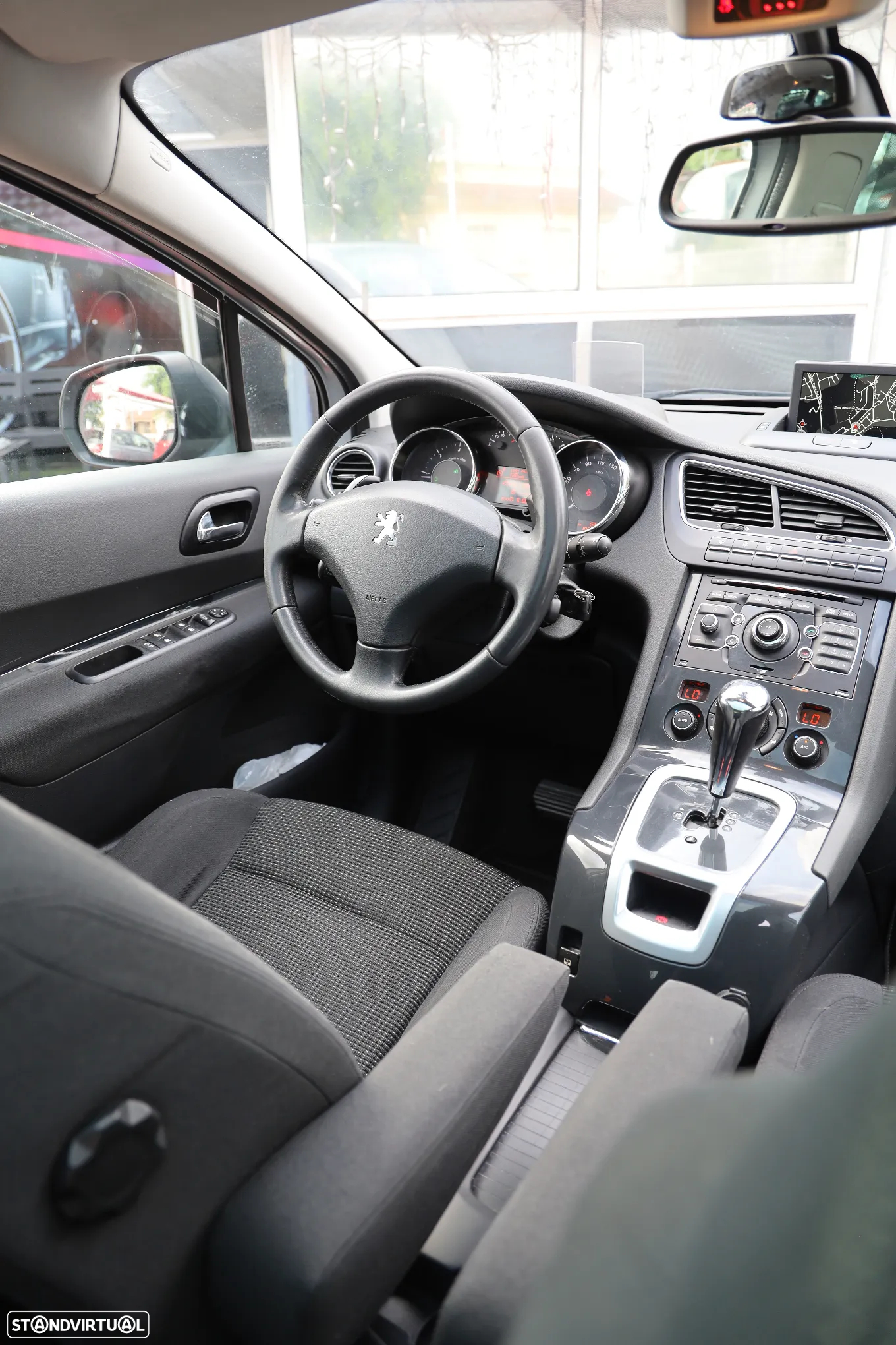 Peugeot 5008 e-HDI 115 ETG6 Stop&Start Active - 29