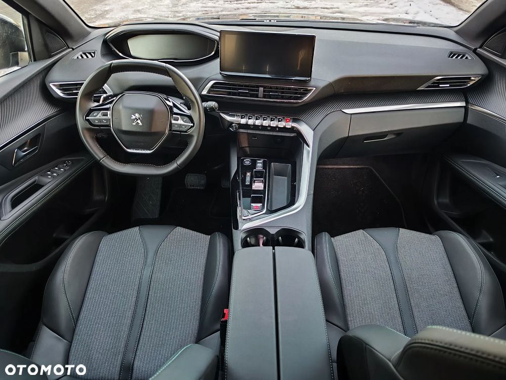 Peugeot 3008 1.6 PureTech HYbrid Allure S&S EAT8 - 8