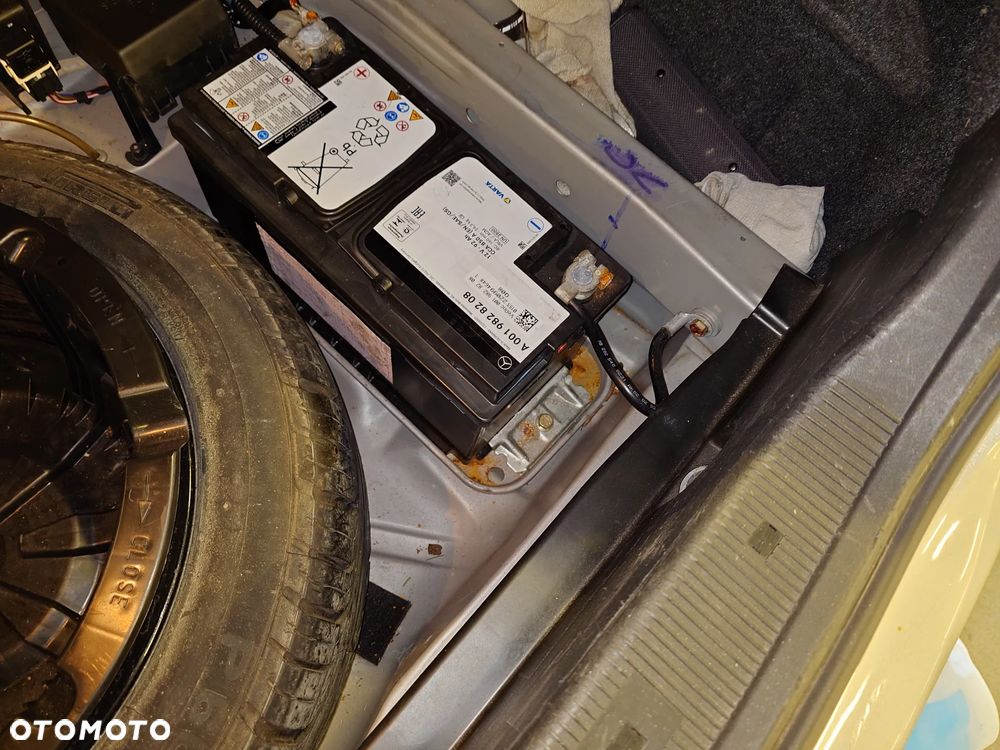 Mercedes-Benz CLK - 32