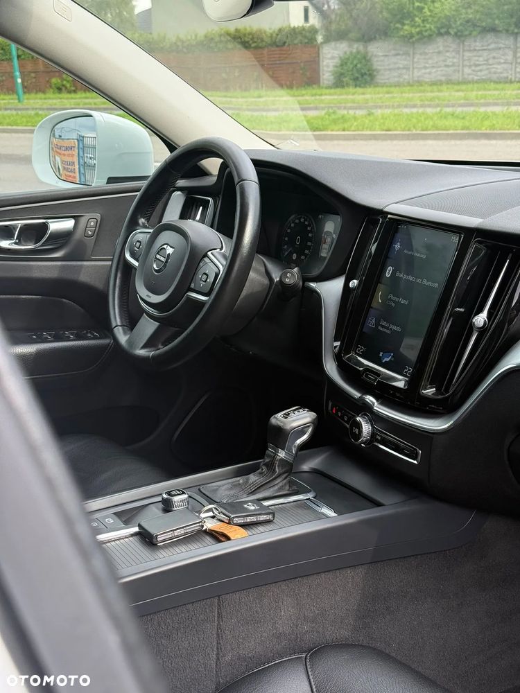 Volvo XC 60 D4 AWD Momentum - 9