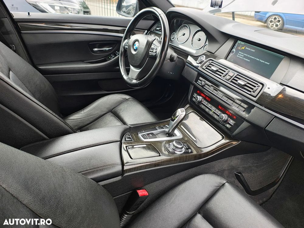 BMW Seria 5 520d Aut. Luxury Line - 7