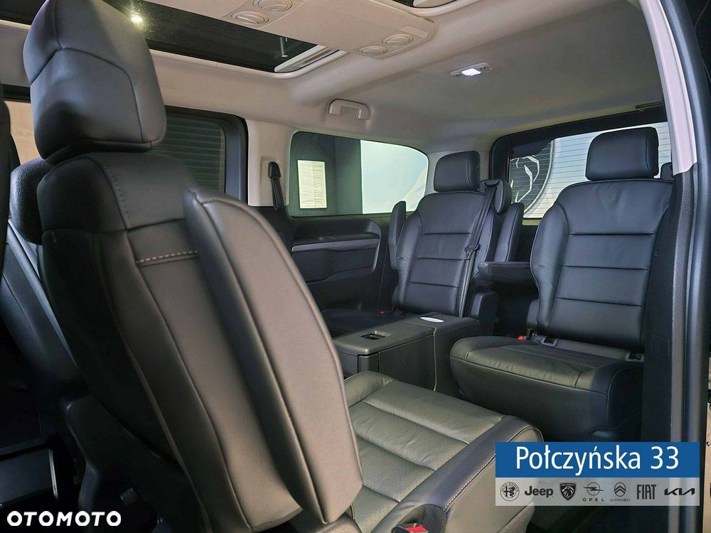 Peugeot Traveller - 28