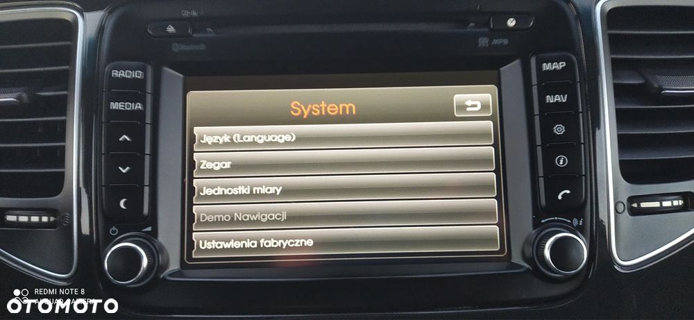 Kia Carens 1.6 GDI Dream Team Edition - 12