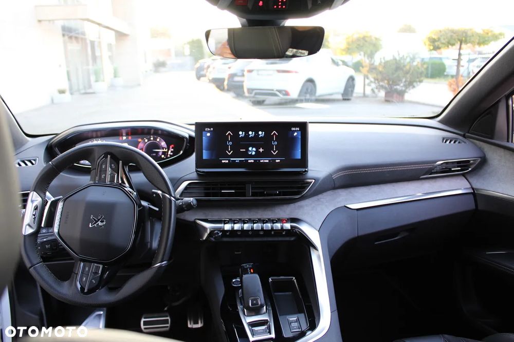 Peugeot 5008 PureTech 130 EAT8 Stop & Start GT - 34