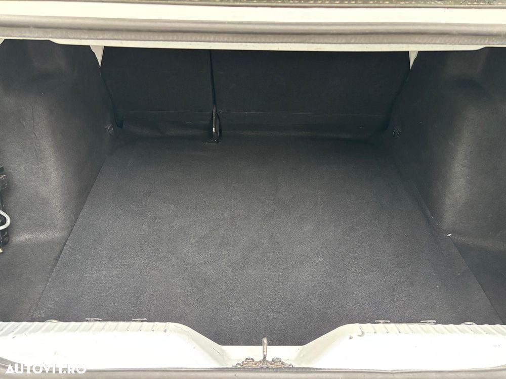 Dacia Logan TCe 90 MT6 Comfort - 22