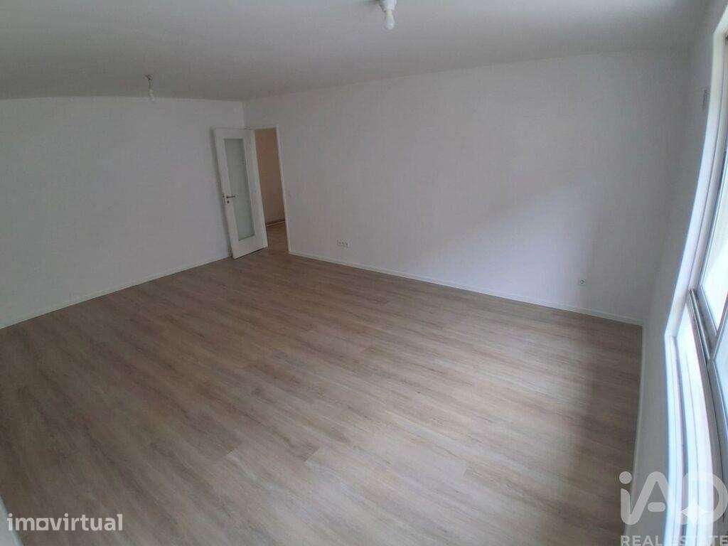 Apartamento T3 em Baguim do Monte de 107 m2 - Grande imagem: 4/15