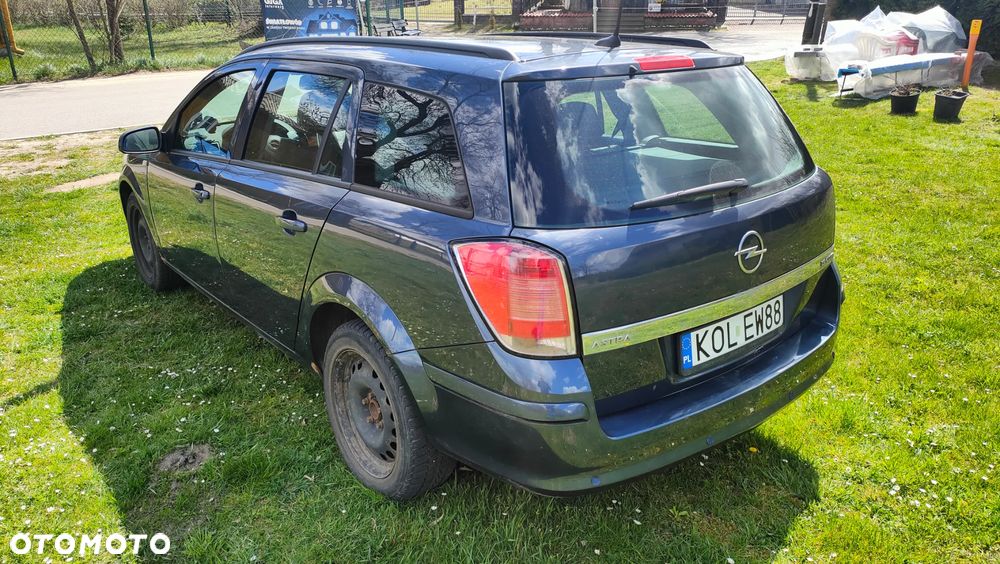 Opel Astra 1.9 CDTI DPF Cosmo - 11