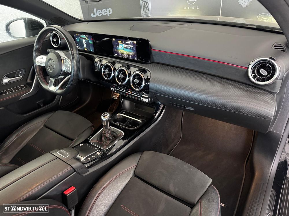Mercedes-Benz A 180 d AMG Line - 18