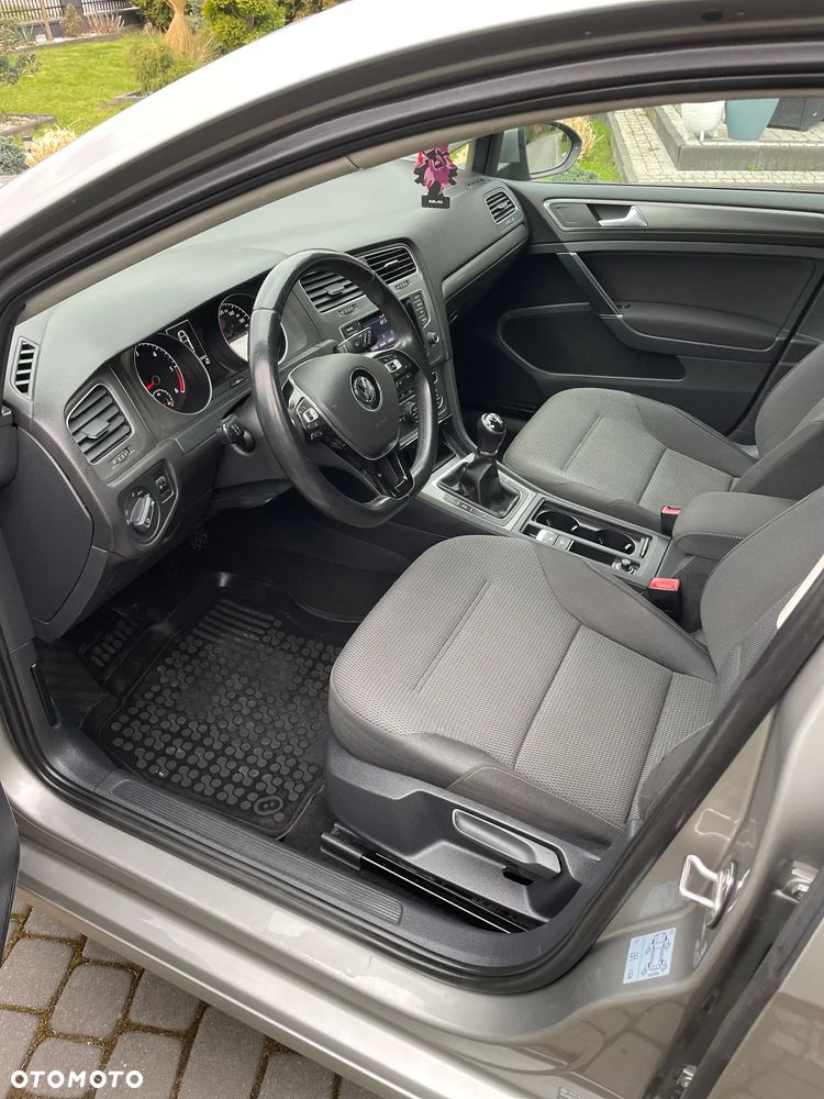 Volkswagen Golf 1.6 TDI BlueMotion Trendline - 6