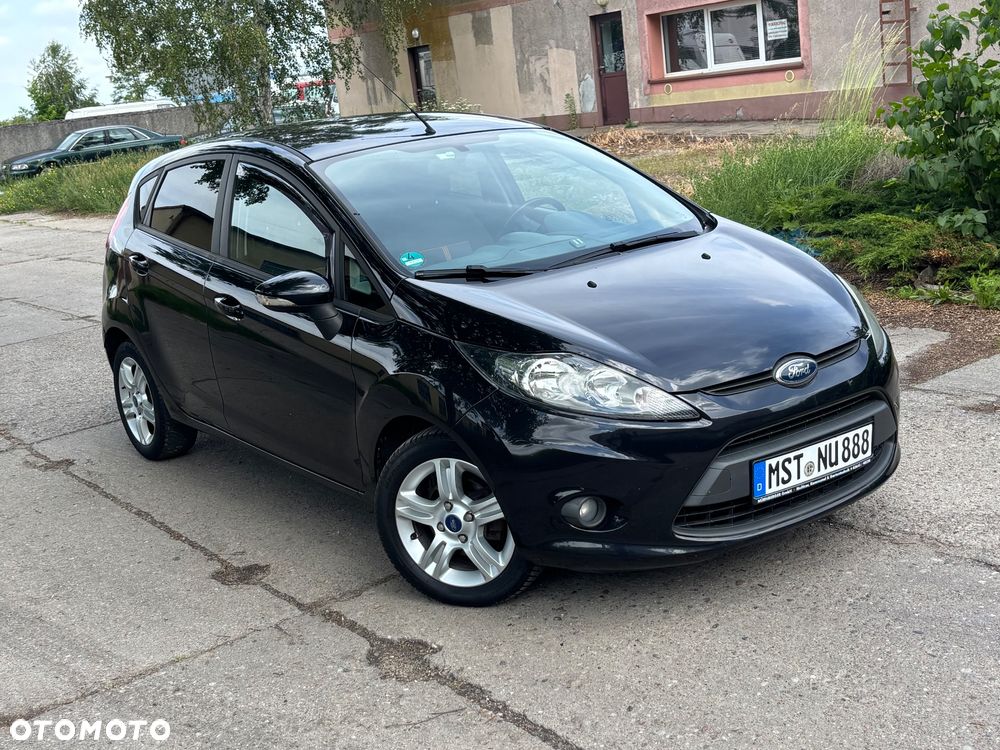 Ford Fiesta 1.25 Champions Edition - 33
