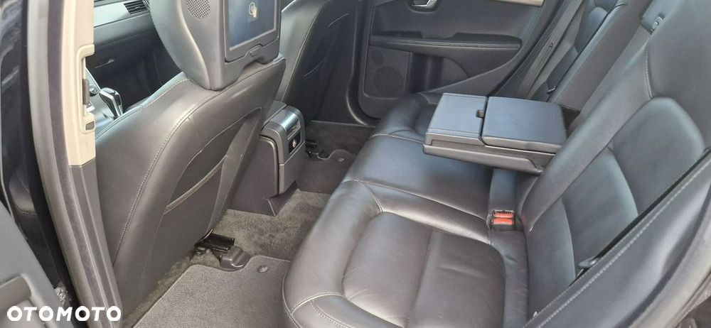 Volvo V70 D2 Drive-E Momentum - 24