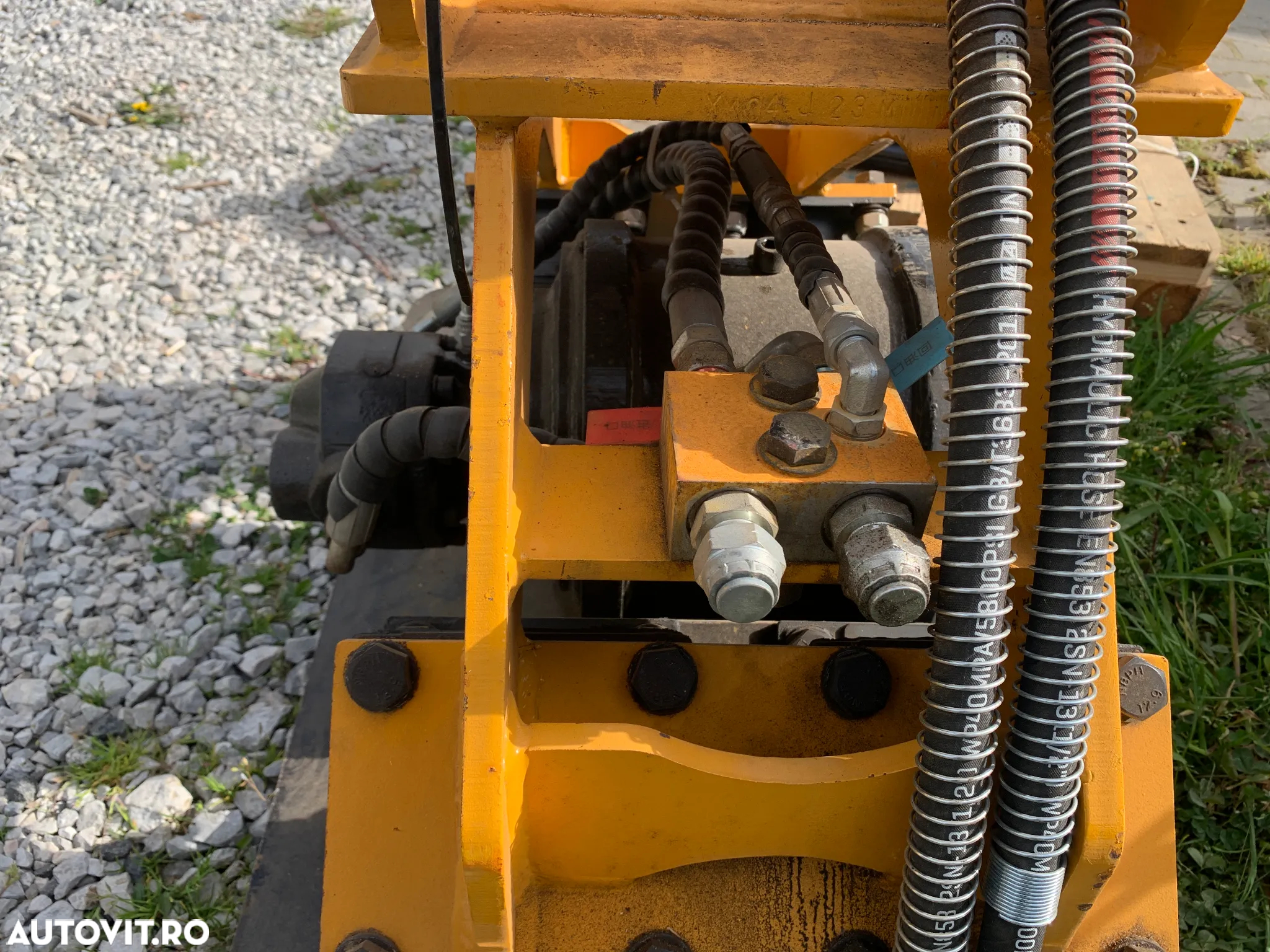 Placa Vibranta Noua Model BLK-04, Ptr.Buldoexcavator Si Excavtoare De La 4 La 7 Tone - 5