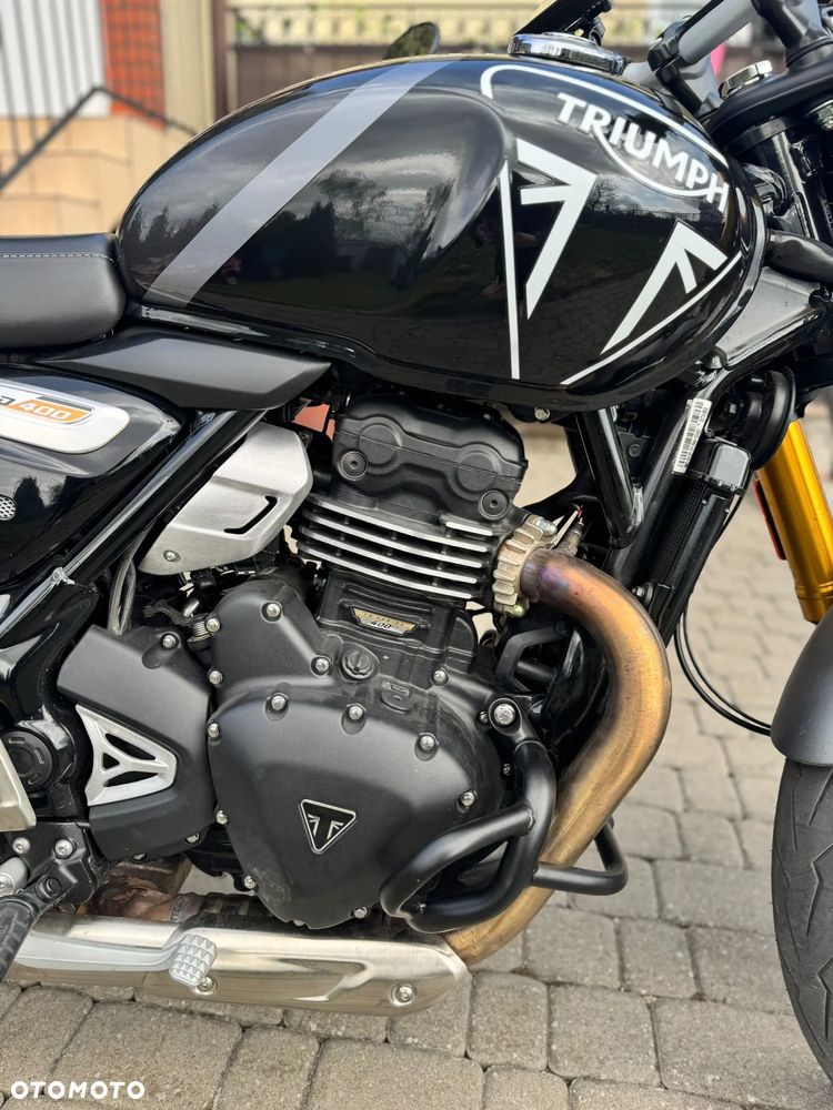 Triumph Inny - 3