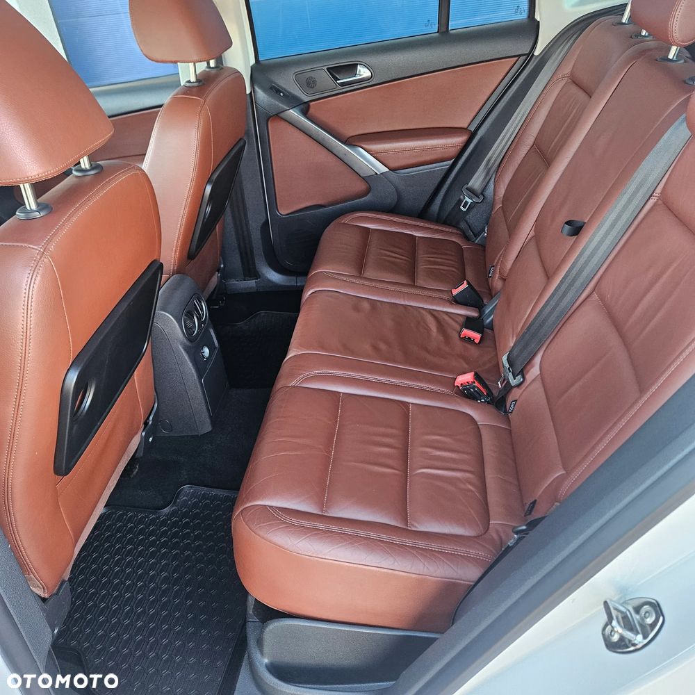 Volkswagen Tiguan - 12