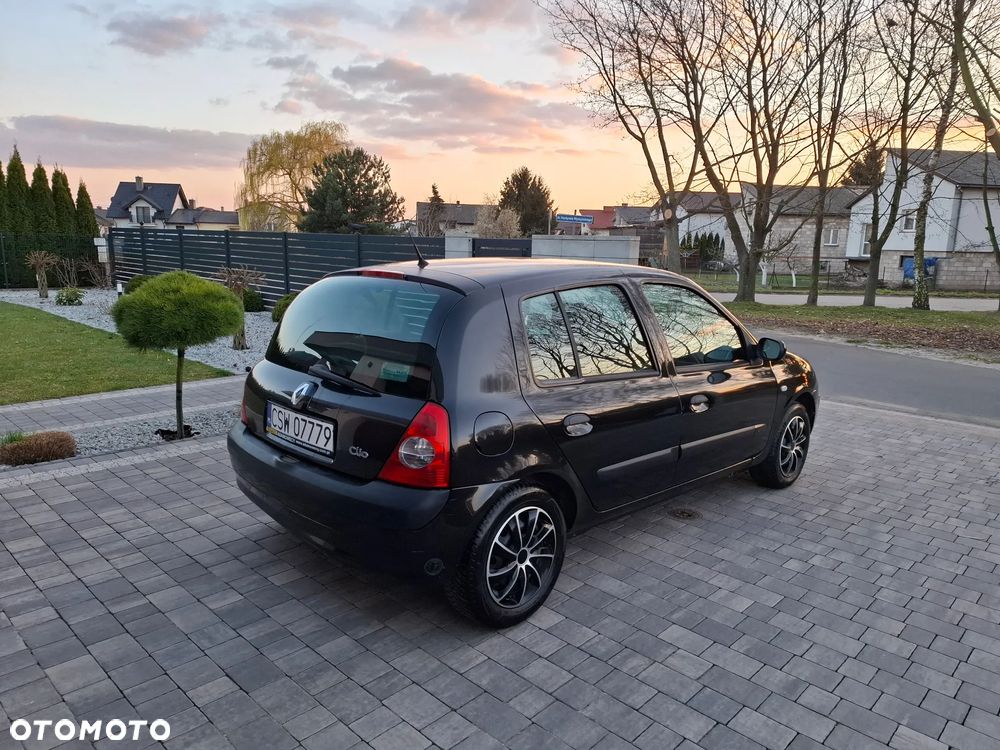 Renault Clio 1.2 16V Expression - 8