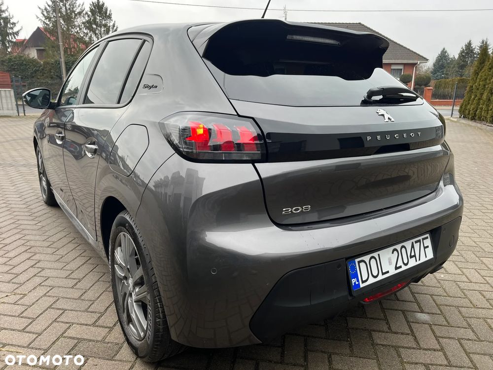 Peugeot 208 PureTech 100 EAT8 Allure - 5