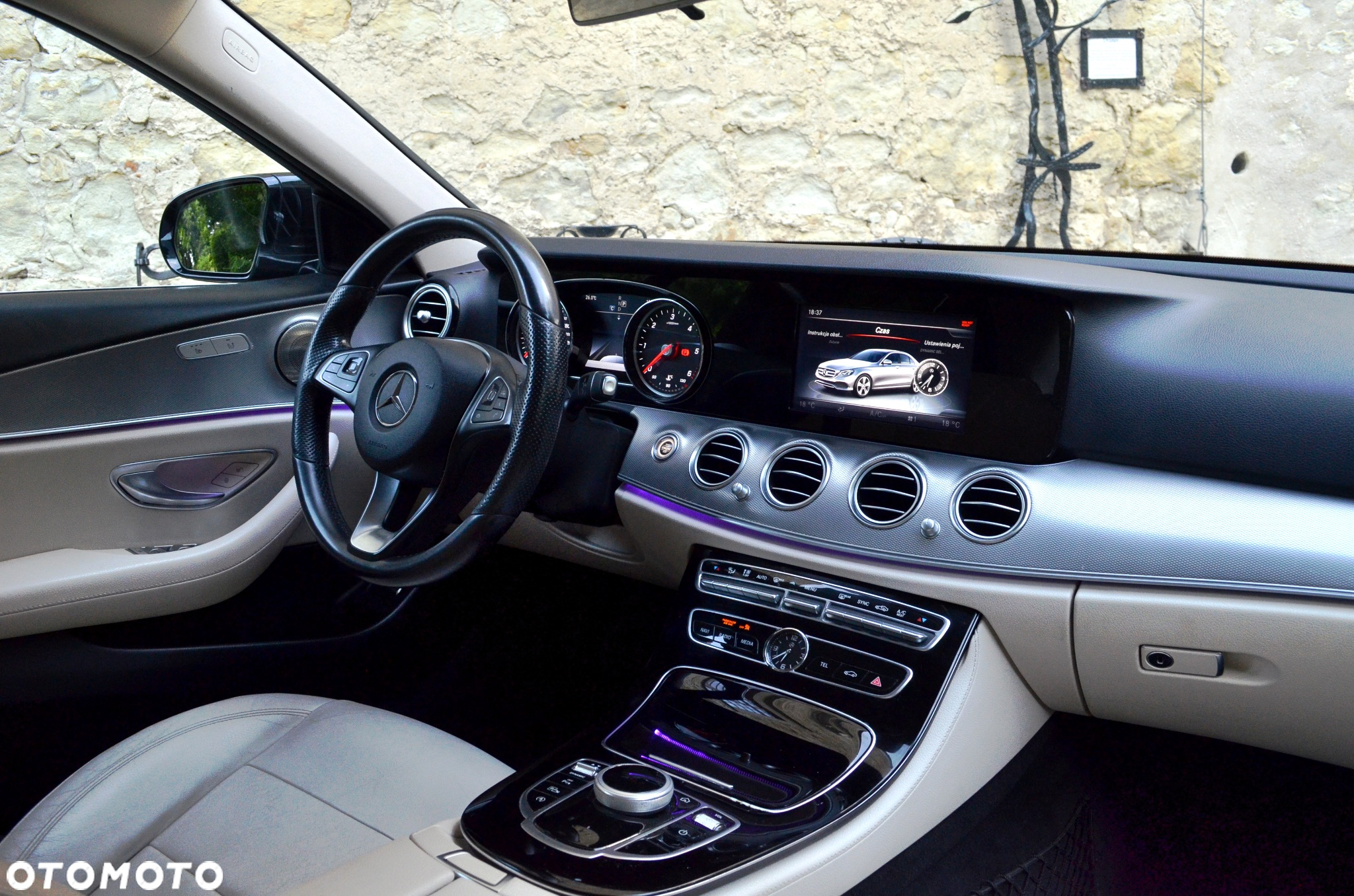 Mercedes-Benz Klasa E 200 d T 9G-TRONIC Exclusive - 15