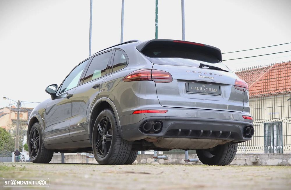 Porsche Cayenne S E-Hybrid - 9