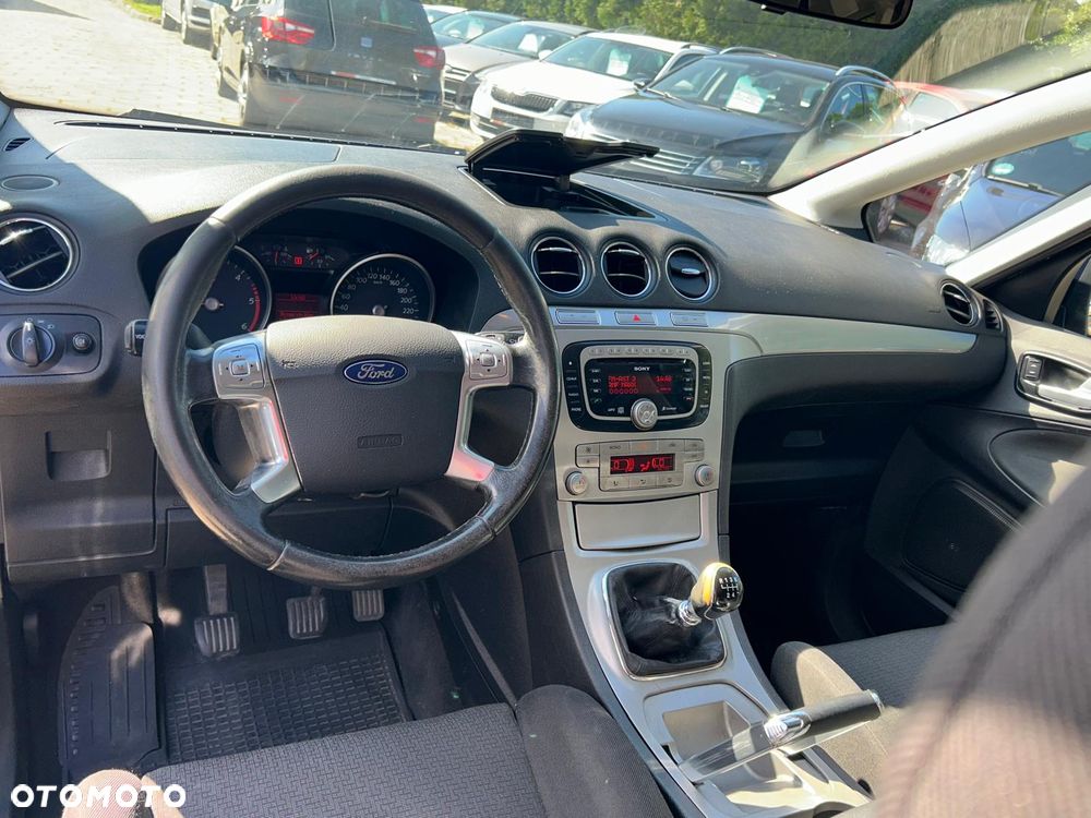Ford S-Max 2.0 TDCi DPF Trend - 17