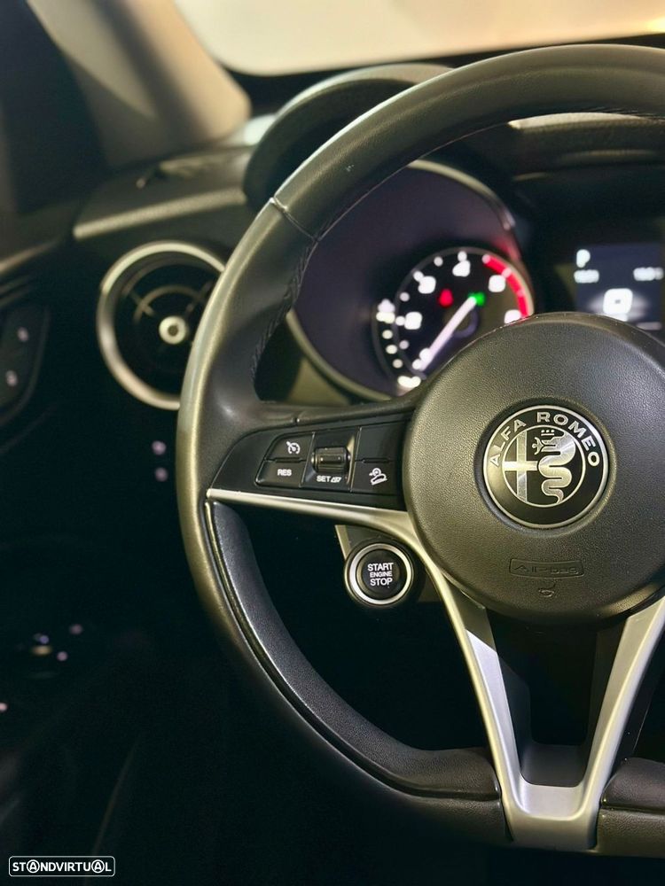Alfa Romeo Stelvio 2.2 D AT8 - 15