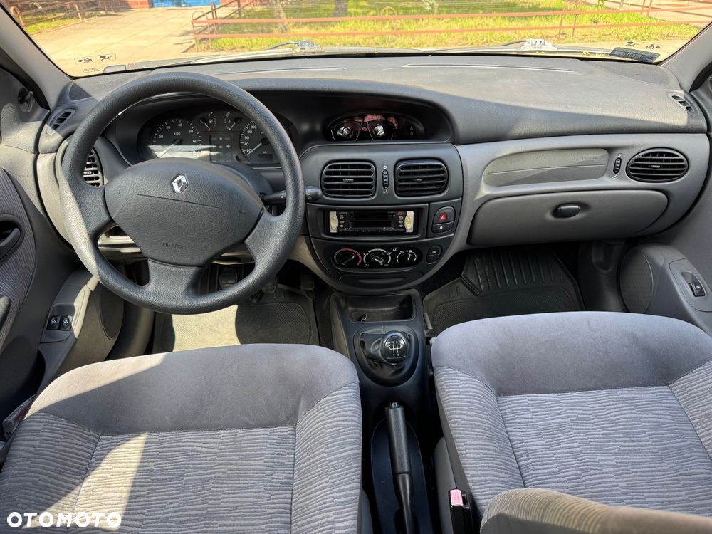 Renault Megane 1.4 RN 16V (klm) - 9