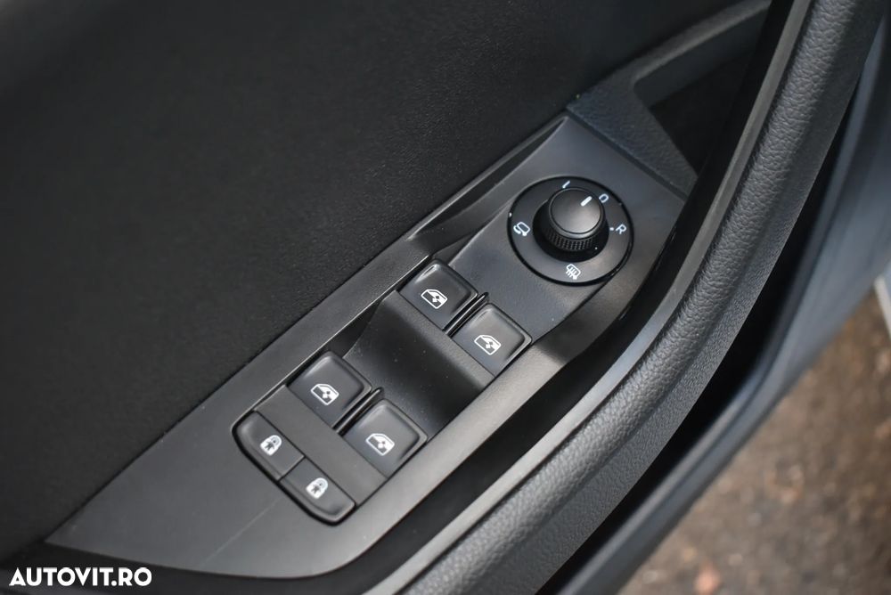 Skoda Superb 2.0 TDI DSG Ambition - 14