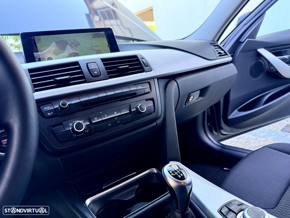 BMW 318 d M Sport - 44