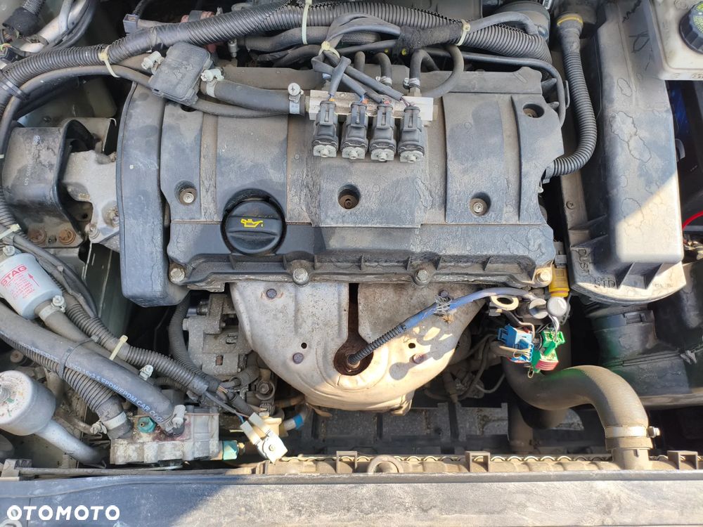 Peugeot 307 1.6 - 24