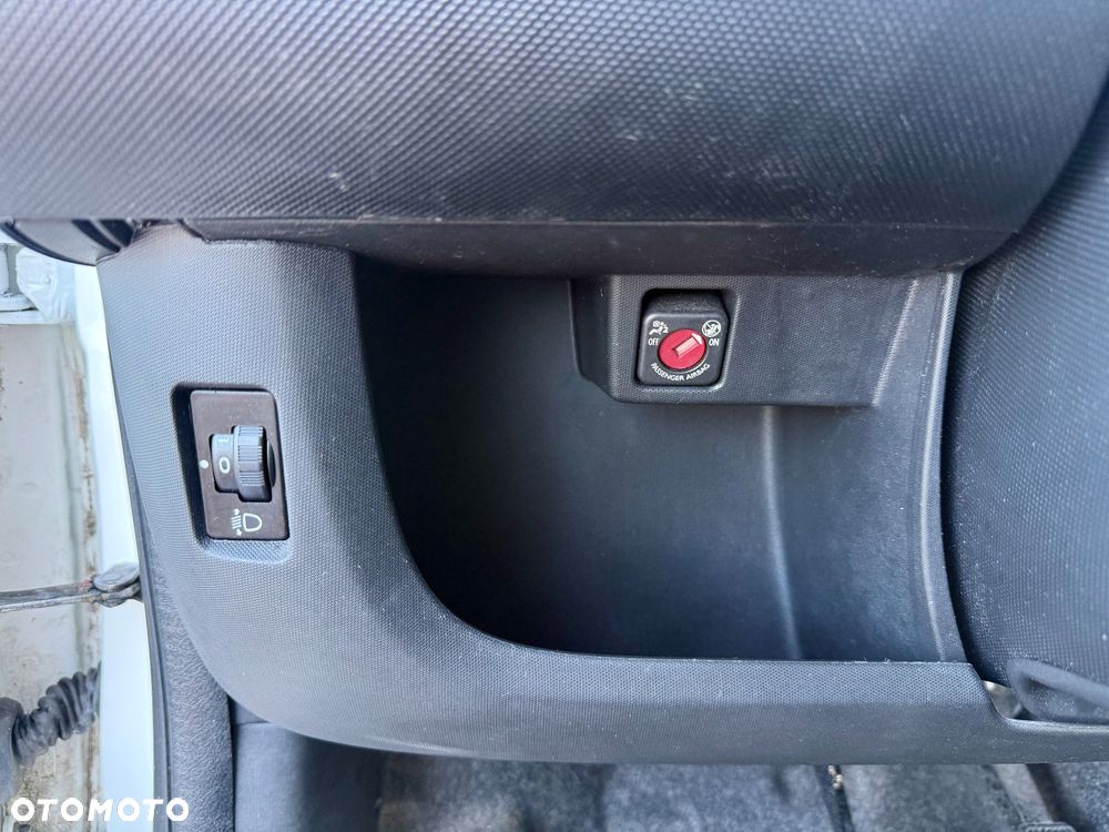 Toyota Aygo 1.0 VVT-i Sol EU5 MM - 29