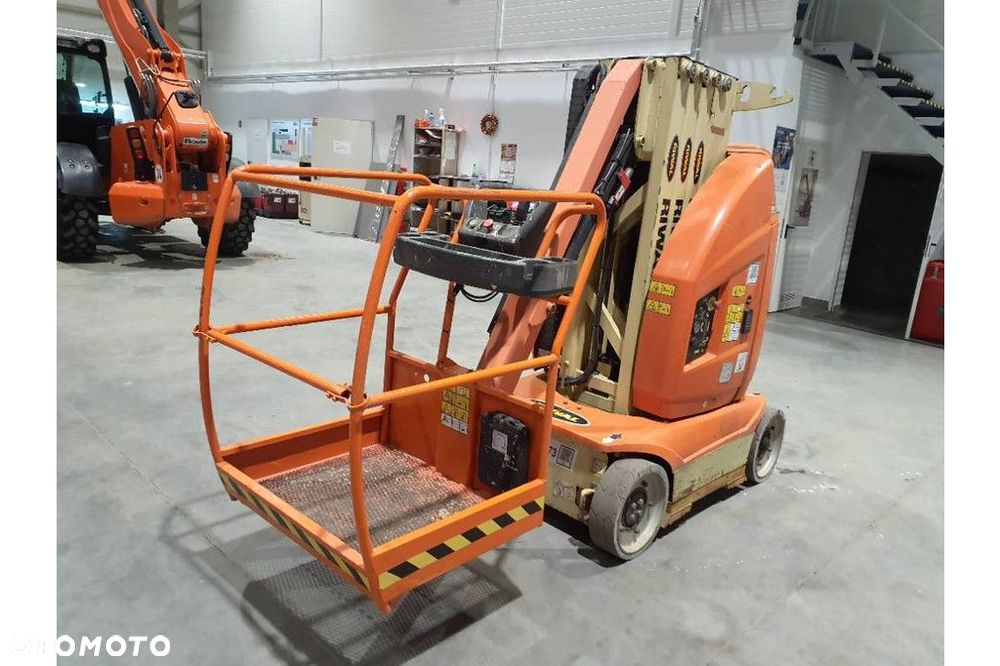 JLG T10E - 6