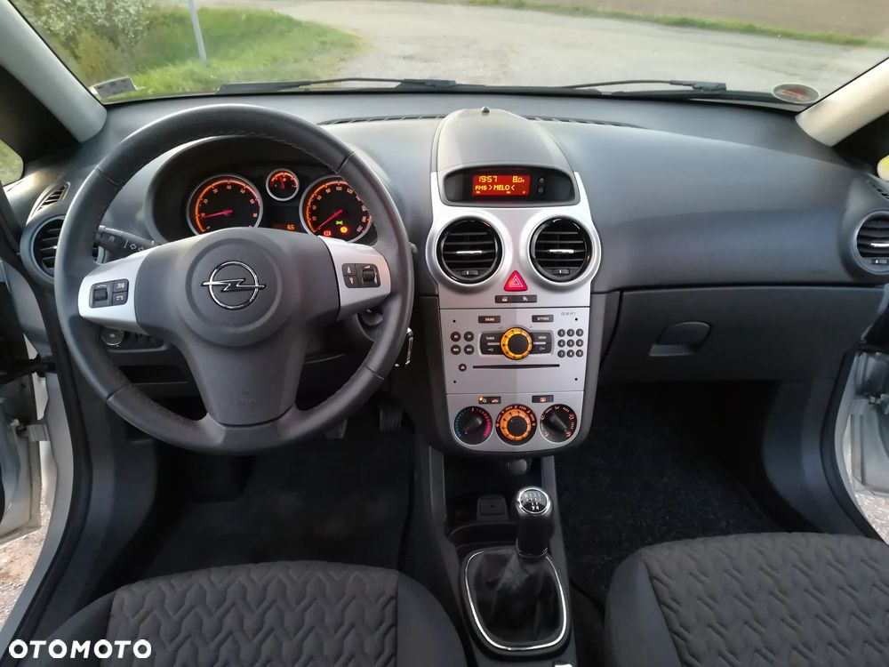 Opel Corsa 1.4 16V Edition 111 Jahre - 13
