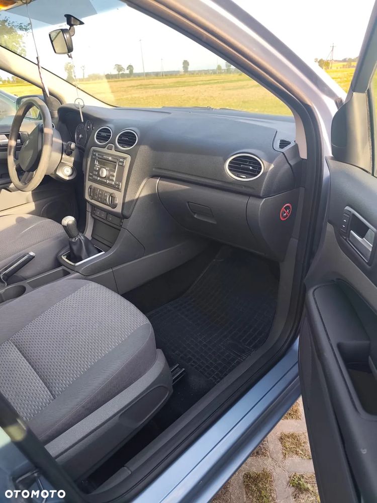 Ford Focus 1.6 Comfort - 6