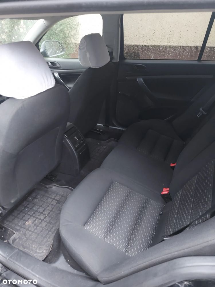 Skoda Octavia 1.6 Ambition - 10