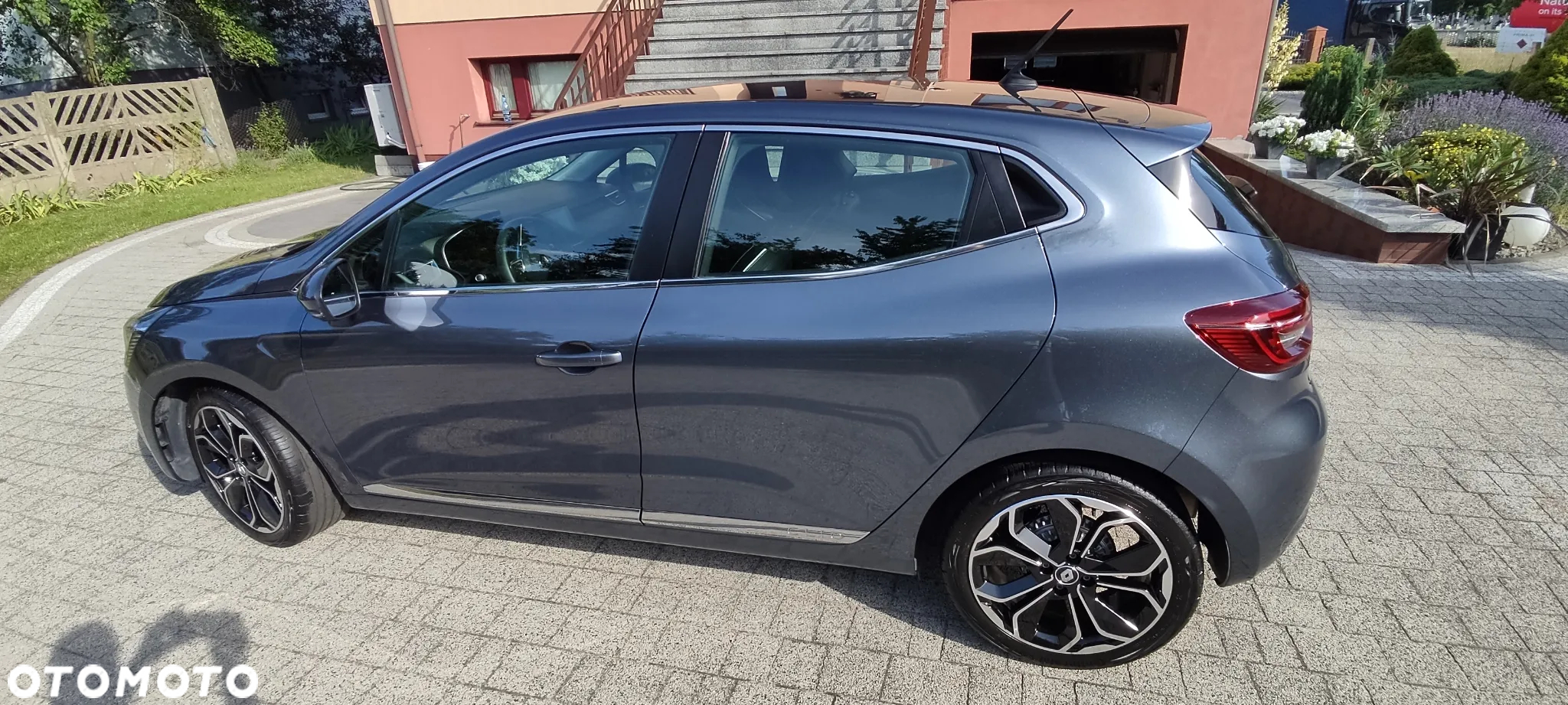 Renault Clio TCe 100 INTENS - 29